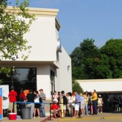 ATT iPhone Queue