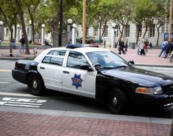 Police_Apple_San_Francisco