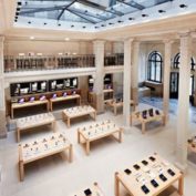 Apple Store Opera Interieur