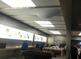 L’Apple Store de New York encore trempé à cause de la pluie L’Apple Store de New York encore trempé à cause de la pluie
